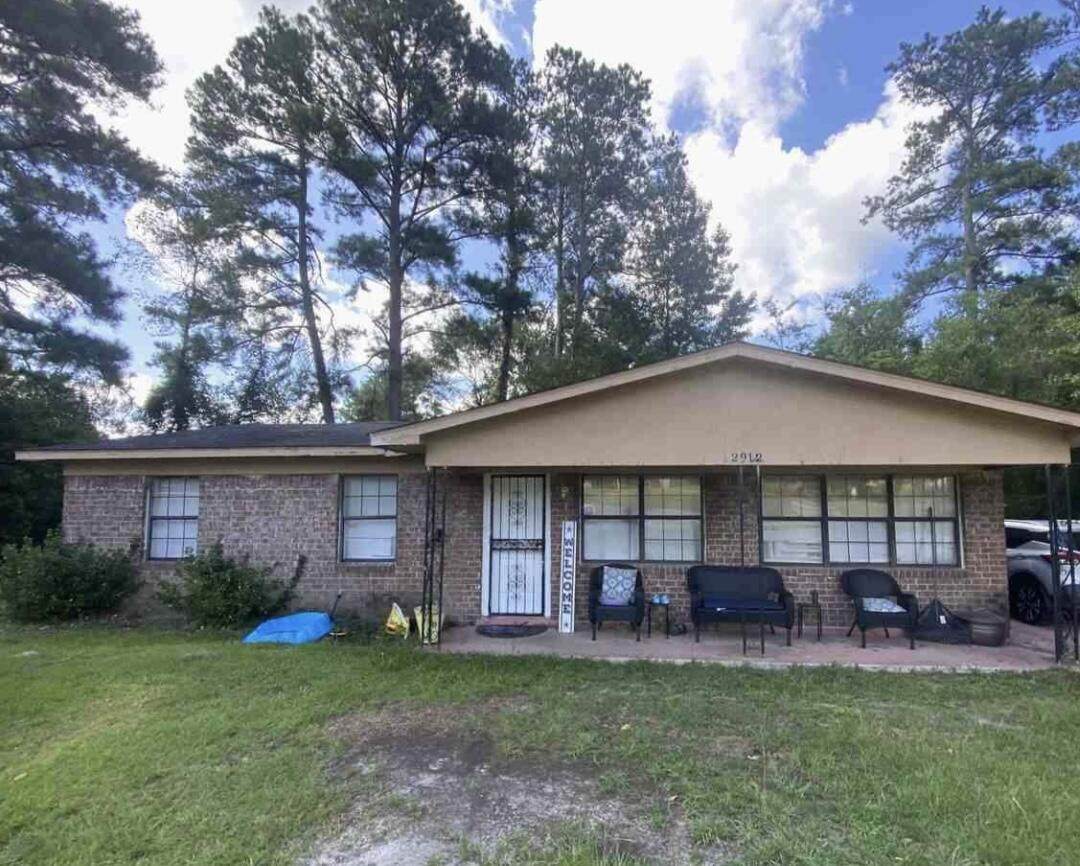 2912 Butler Manor Drive - Photo 1