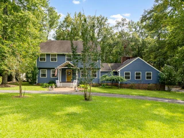 202 Pembroke Dr. - Photo 1