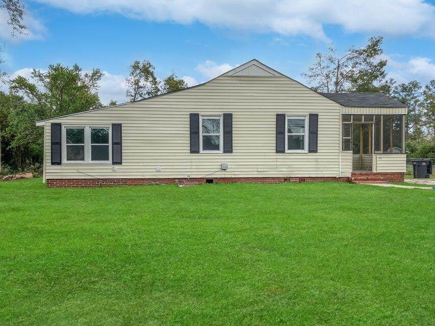 2002 Shirley Avenue - Photo 1