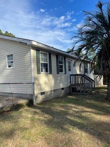 502 Cherokee Drive - Photo 1