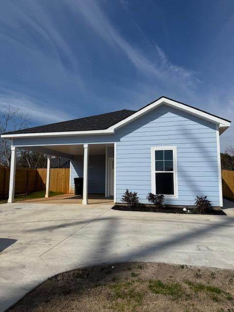 1761 Old Savannah Road - Photo 1