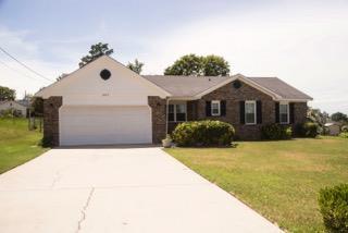 2215 Ramblewood Drive - Photo 1