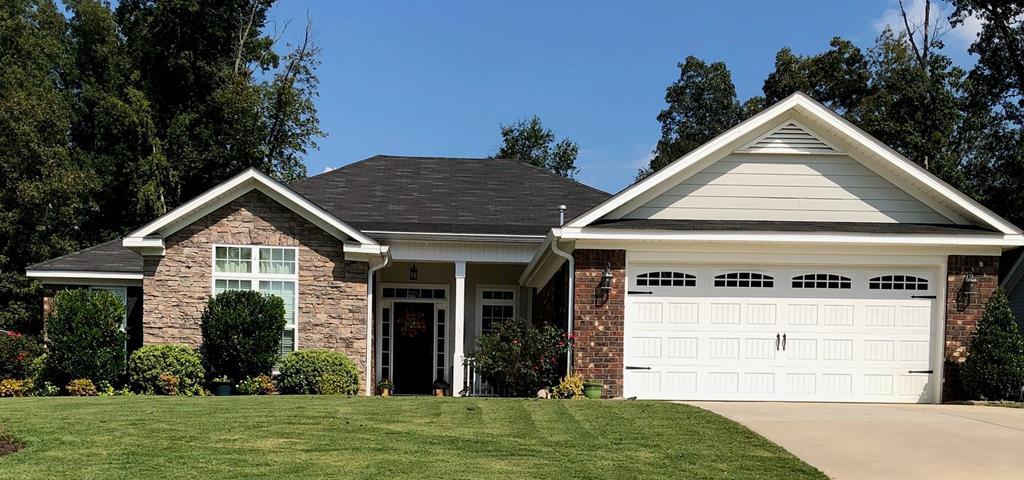 729 Oakwood Court - Photo 1
