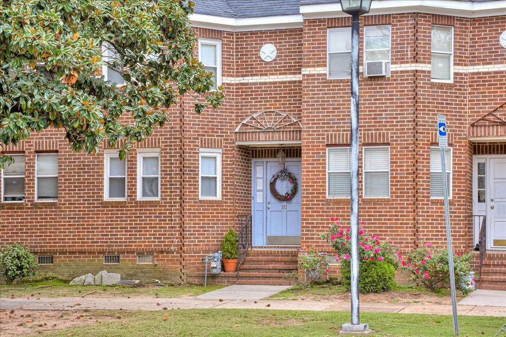 303 Telfair Street - Photo 1