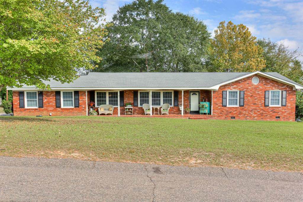 131 Hillview Drive - Photo 1