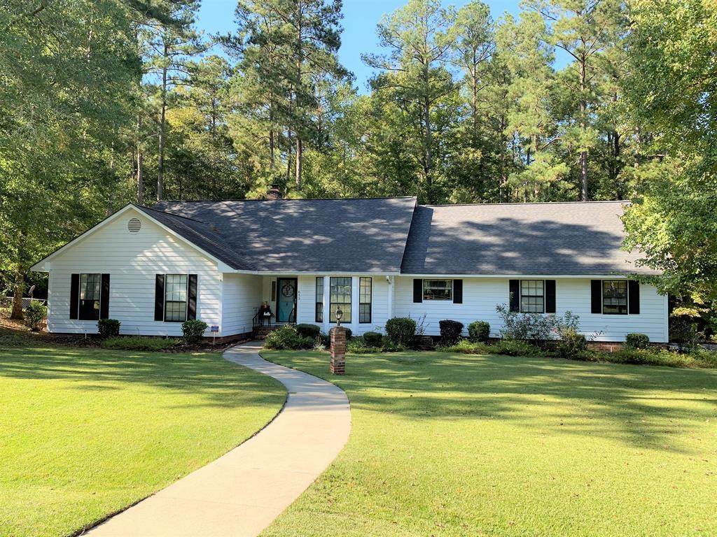 653 Magnolia Drive - Photo 1