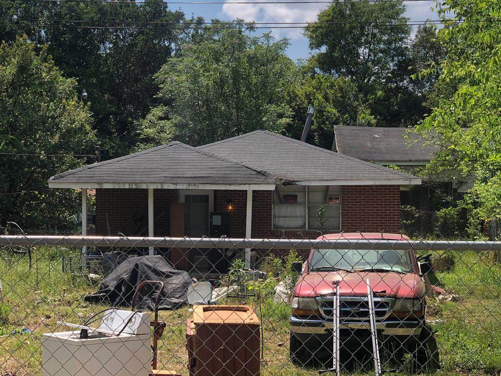 906 Fourteenth Avenue - Photo 1