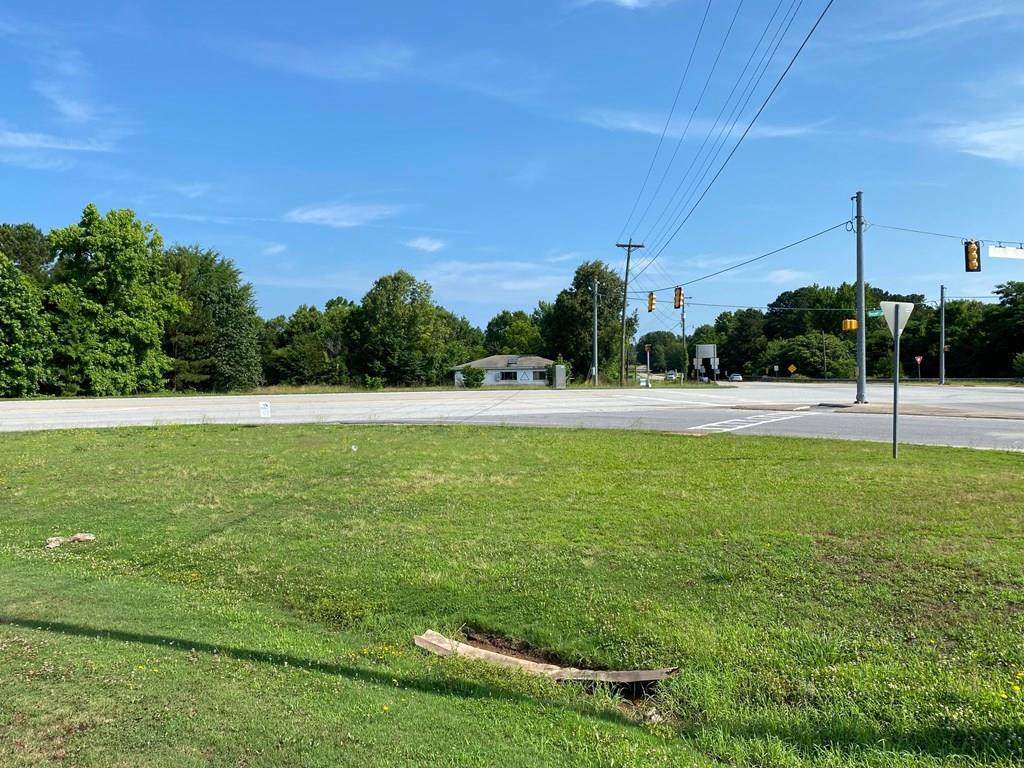 209 N Calhoun Shores Parkway - Photo 1