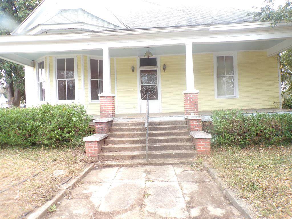 160 Gibson Street - Photo 1