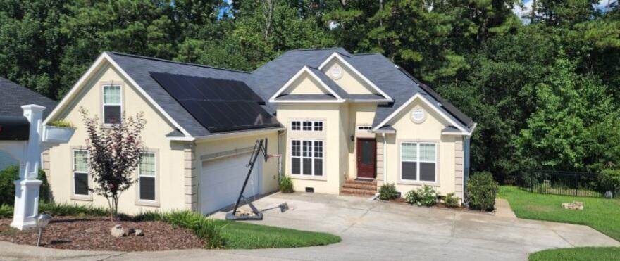 5020 Fieldcrest Drive - Photo 1