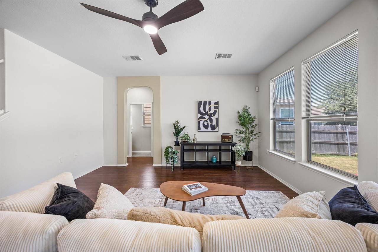 9205 Ipswich Bay Dr - Photo 1