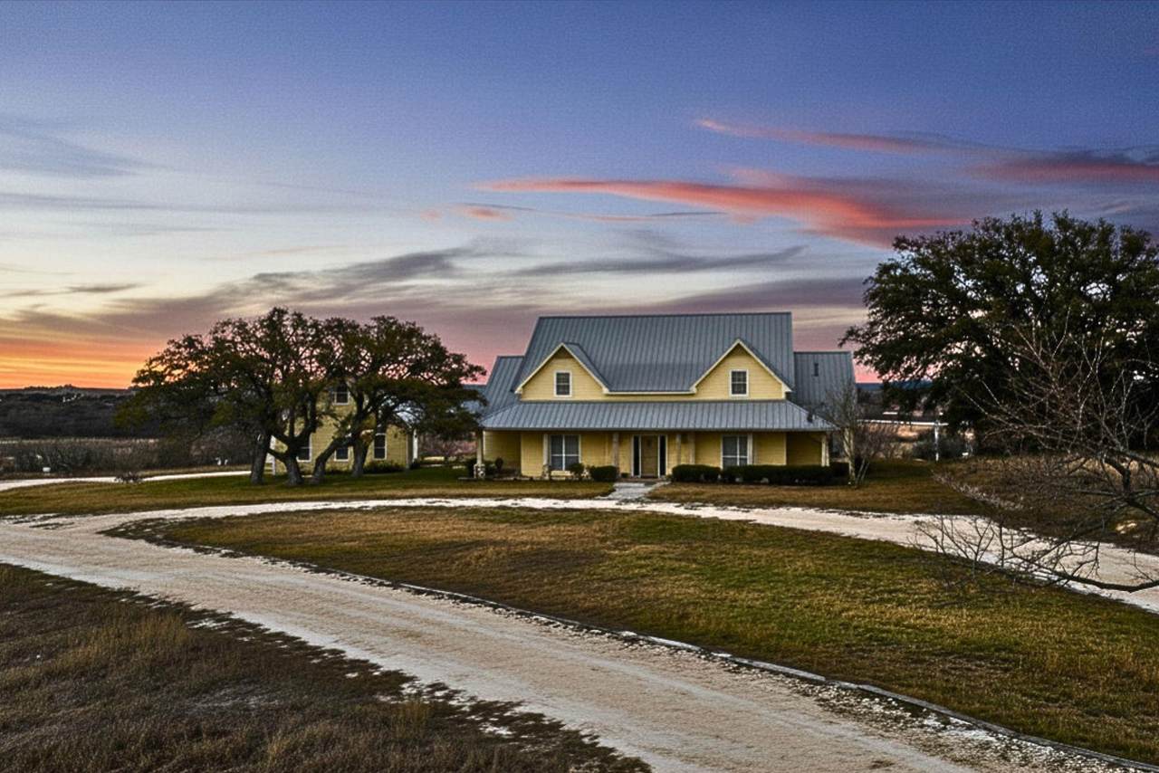 1274 County Road 2806 - Photo 1