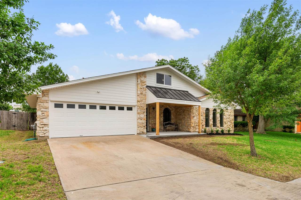 1301 Dove Haven Dr - Photo 1