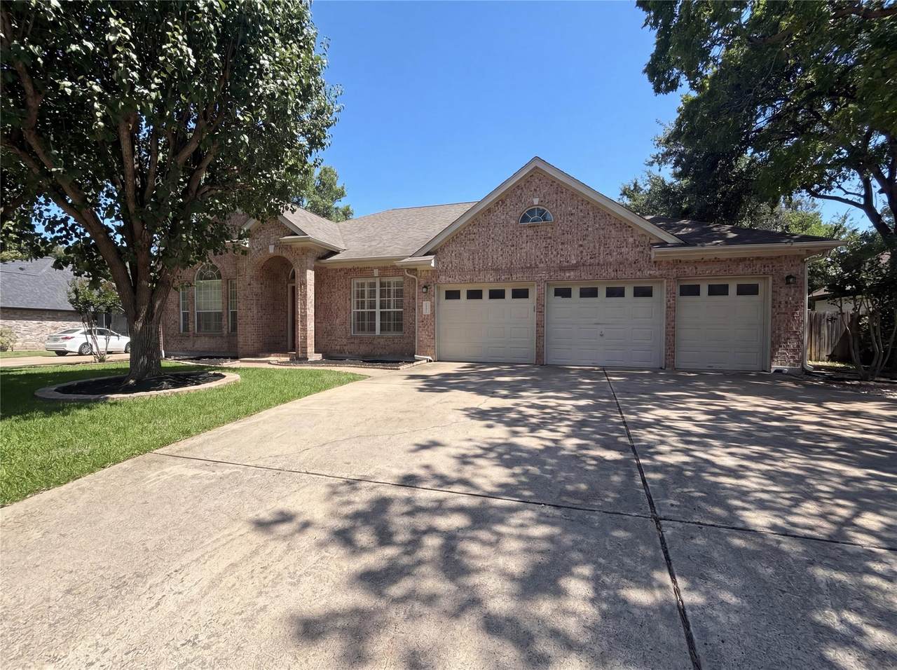 117 Brentwood Dr - Photo 1