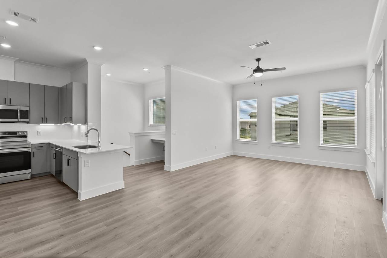 1664 Hillside Terrace - Photo 1