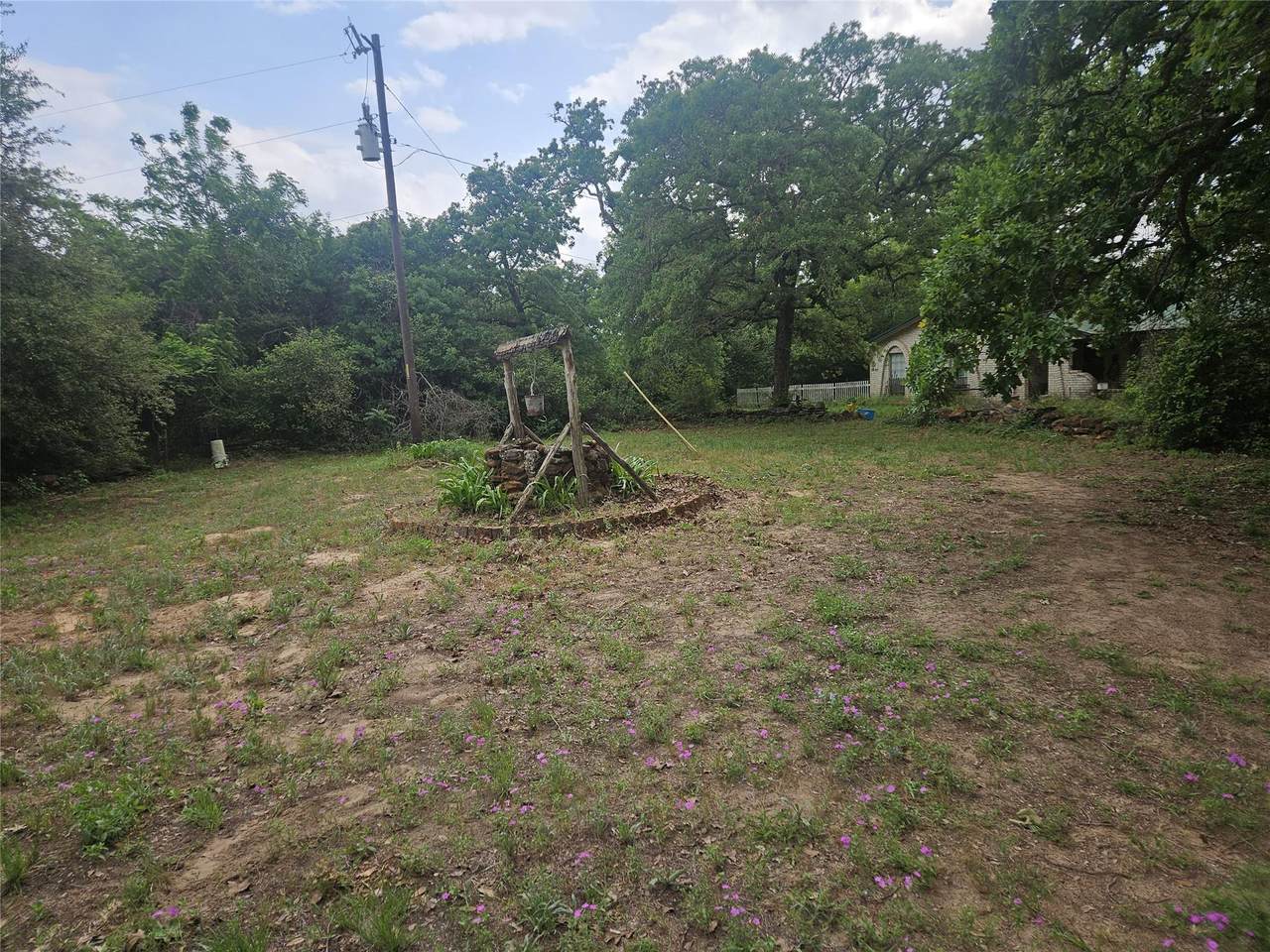https://bt-photos.global.ssl.fastly.net/austin/1280_boomver_1_1046552-2.jpg
