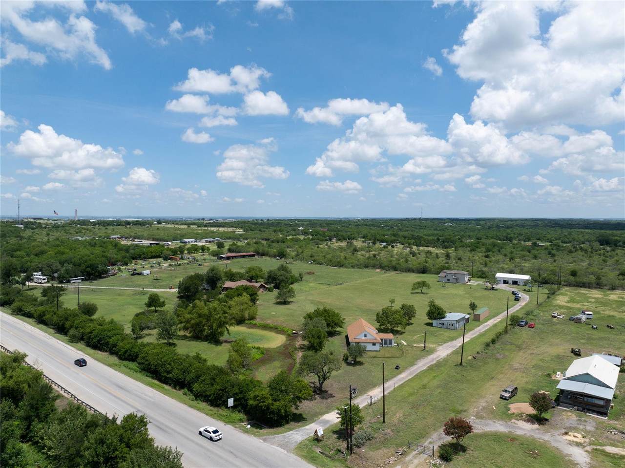 14512 Fm 812 - Photo 1