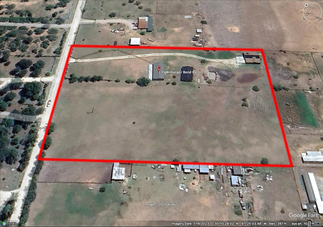 135 Wilbarger Bend Rd - Photo 1