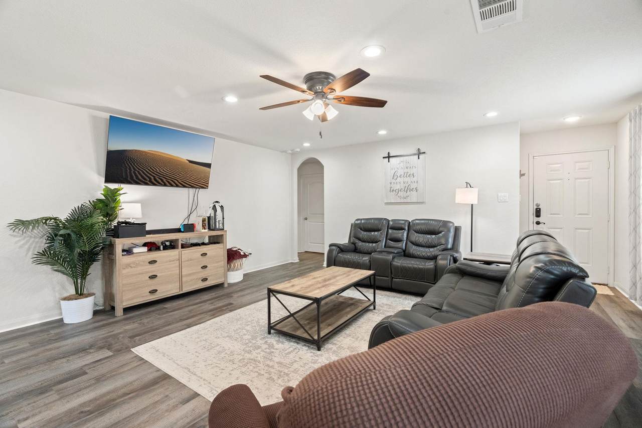 153 Proclamation Ave - Photo 1