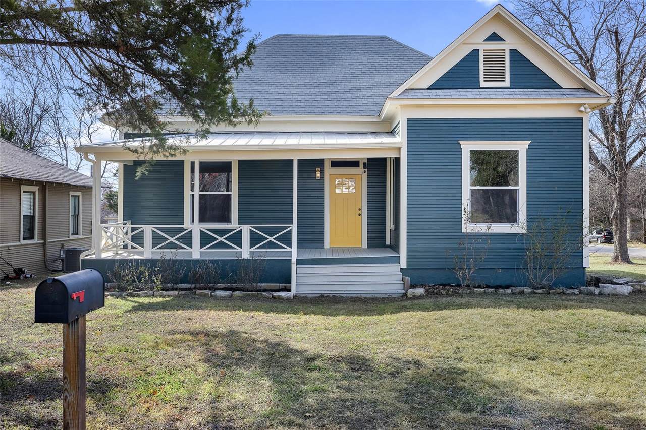 1019 4th St - Photo 1