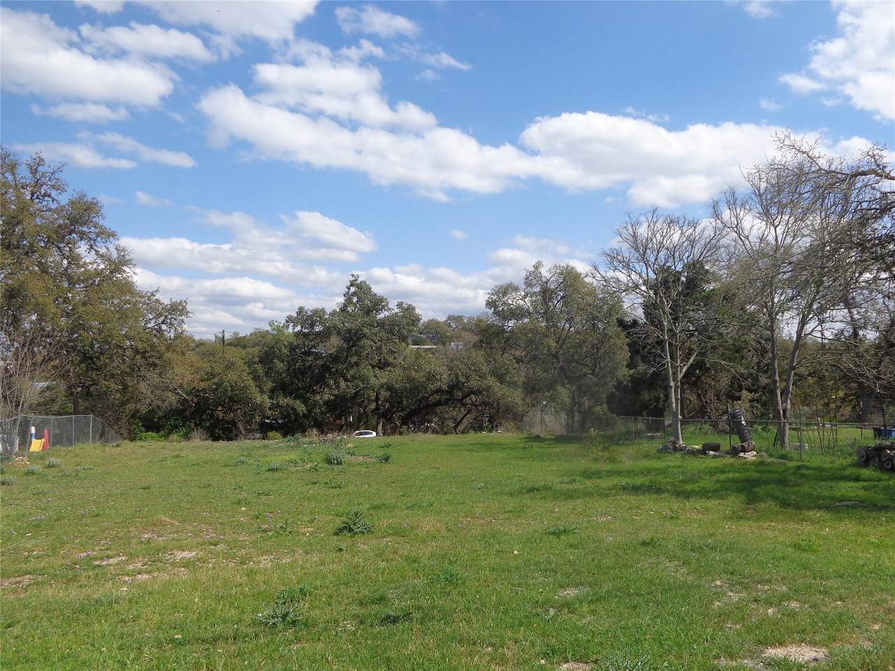 1011 Canyon Springs Dr - Photo 1
