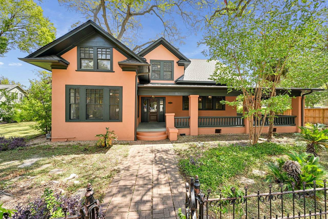 4301 Avenue D - Photo 1