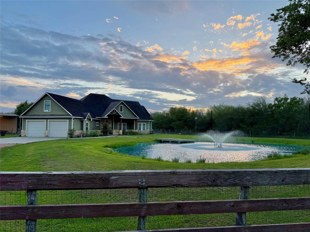 2015 Skrivanek Rd - Photo 1