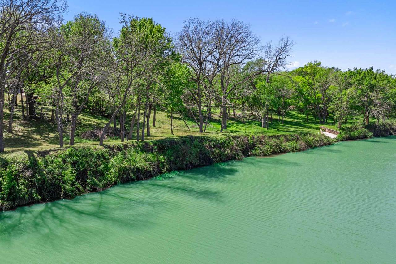 https://bt-photos.global.ssl.fastly.net/austin/1280_boomver_1_1202786-2.jpg
