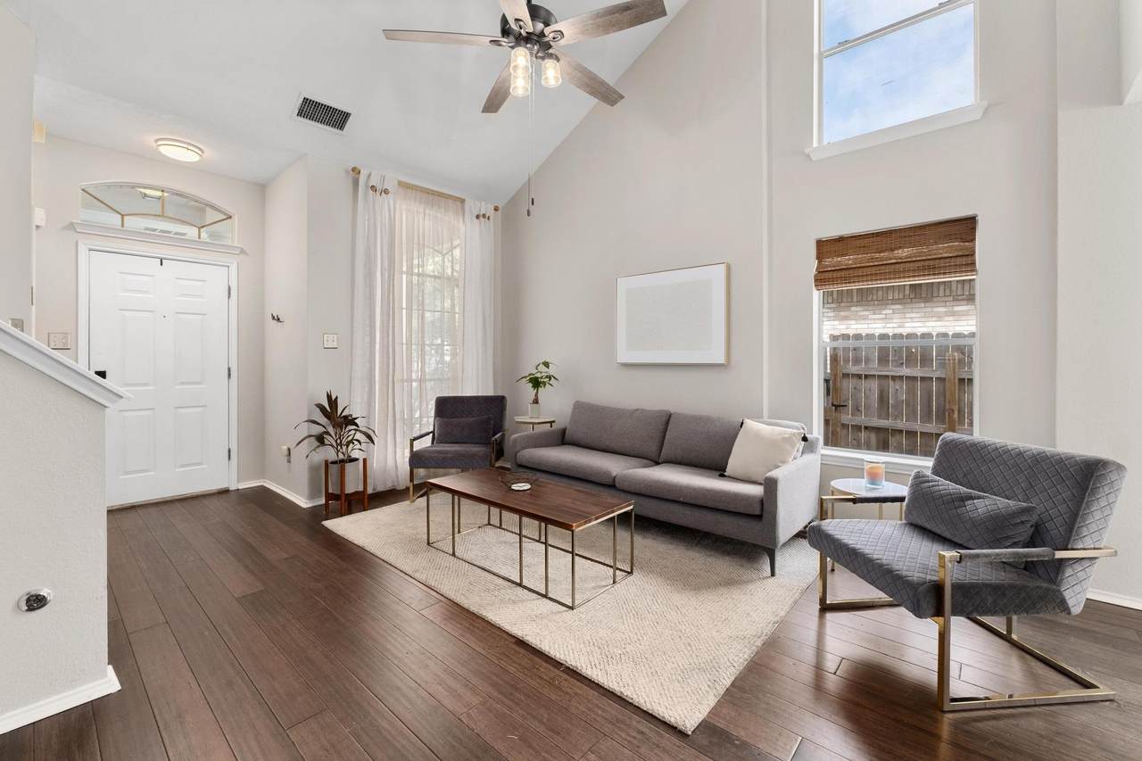 9325 Linkmeadow Dr - Photo 1