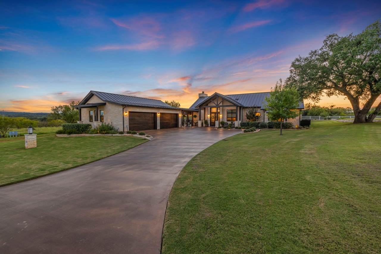 196 Westgate Loop - Photo 1