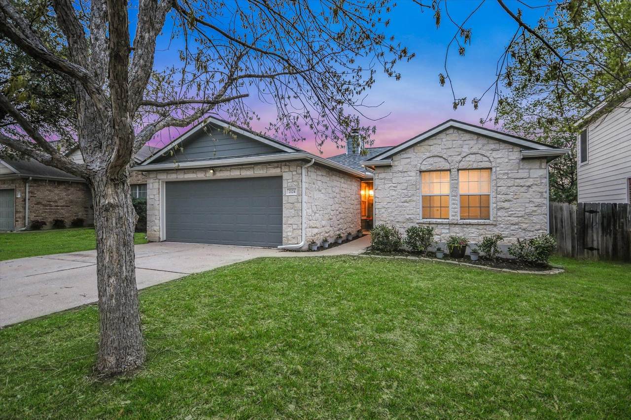 2124 Coats Cir - Photo 1