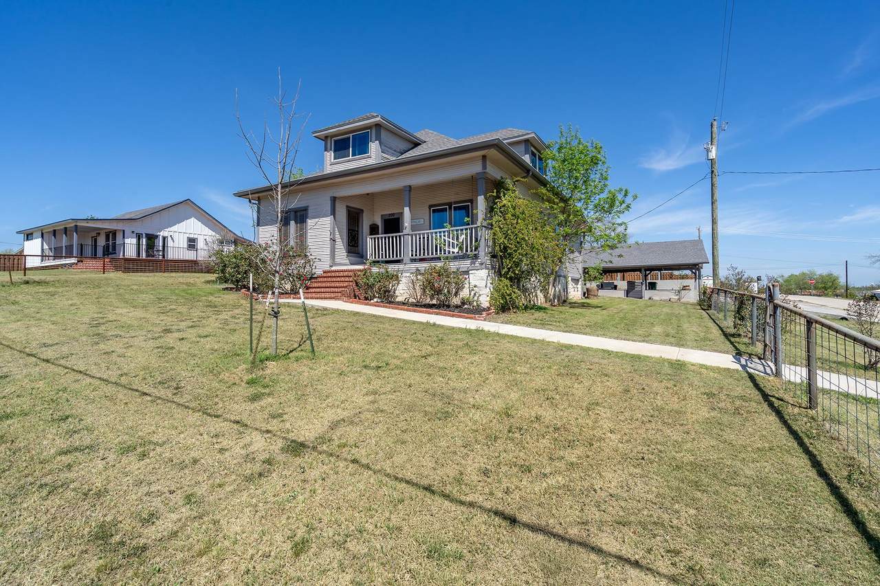 300-A Herrin St - Photo 1