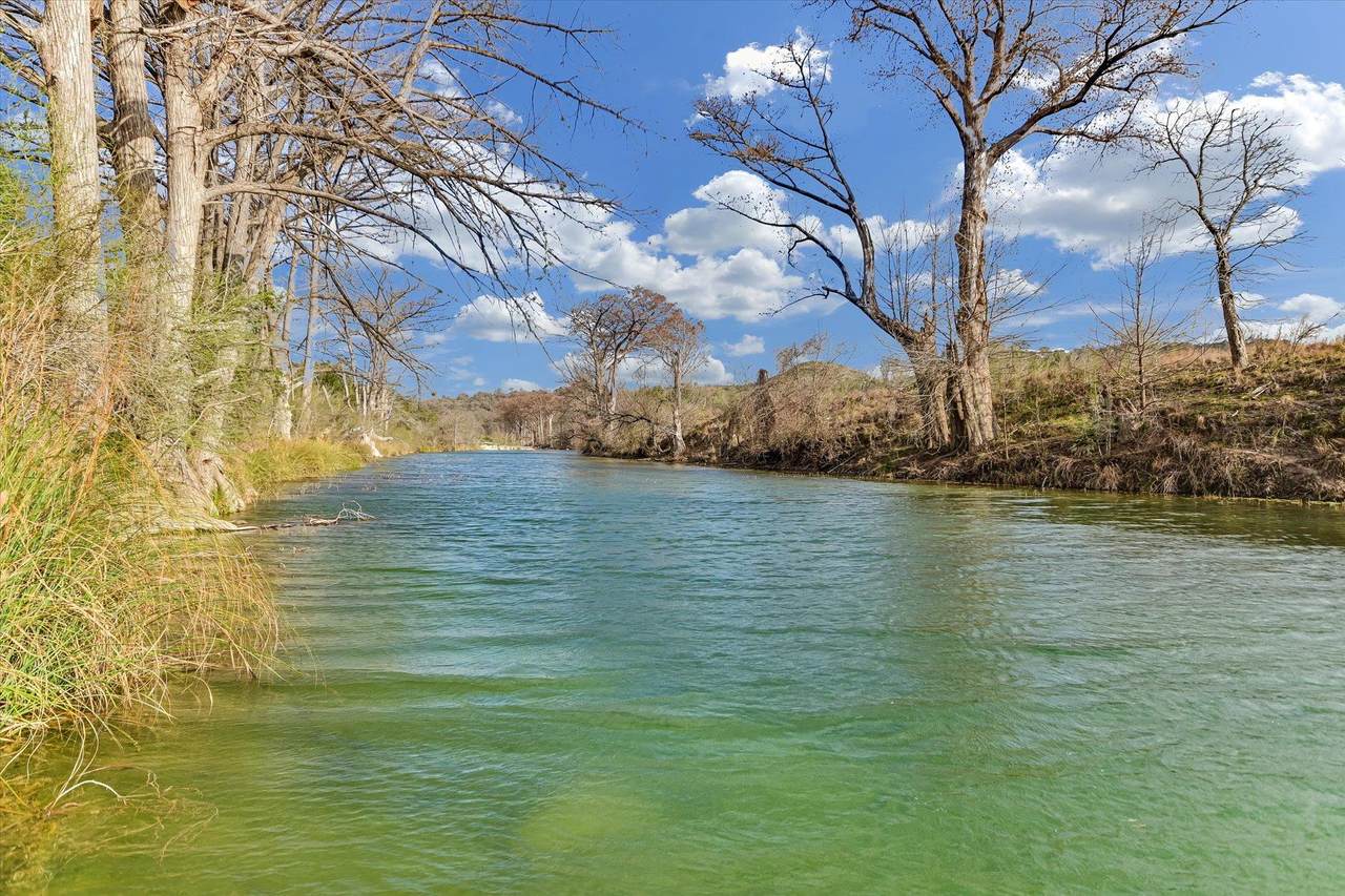 https://bt-photos.global.ssl.fastly.net/austin/1280_boomver_2_1349471-2.jpg