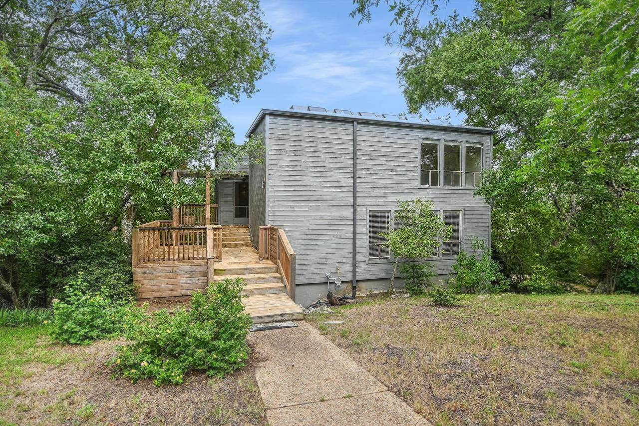 8804 Mountain Path Cir - Photo 1