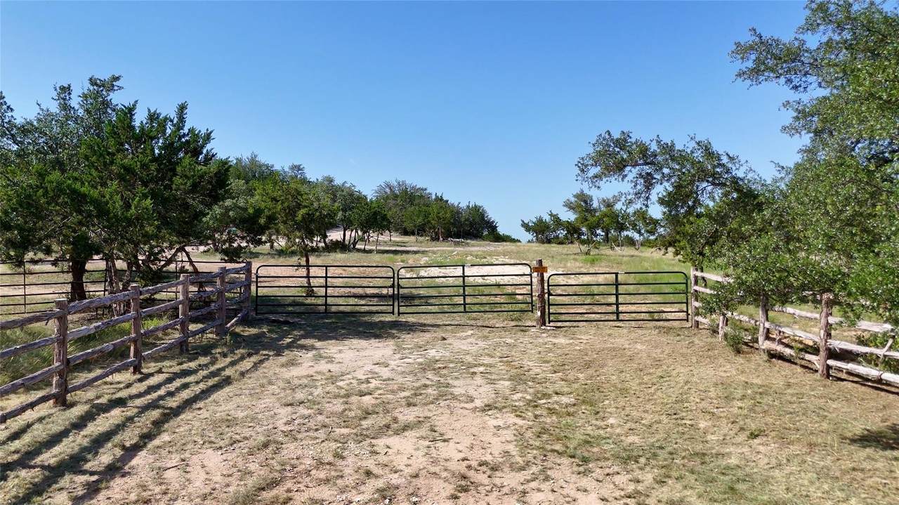 8364 Fitzhugh Rd - Photo 1