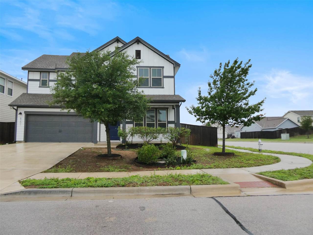 8201 Greyhawk Cv - Photo 1