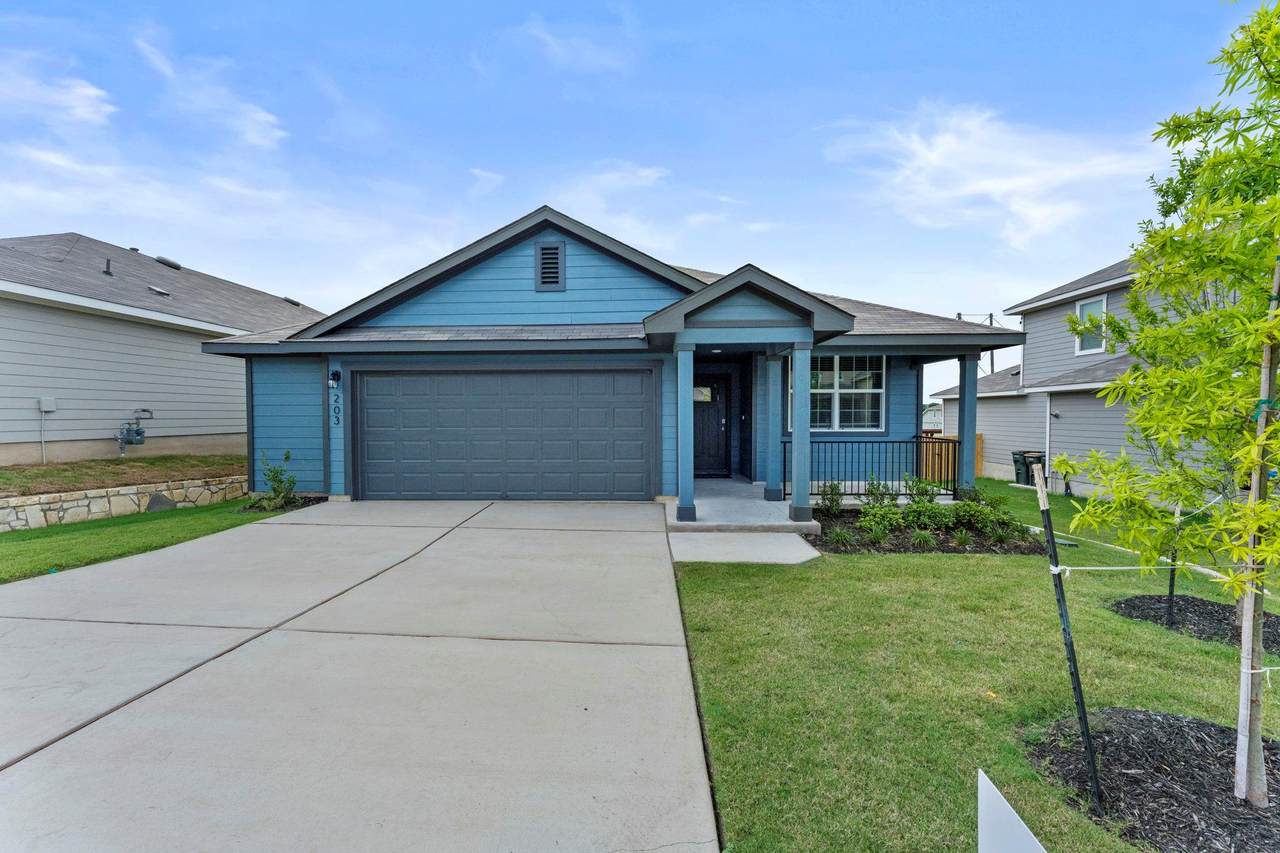 203 Balmorehea St - Photo 1