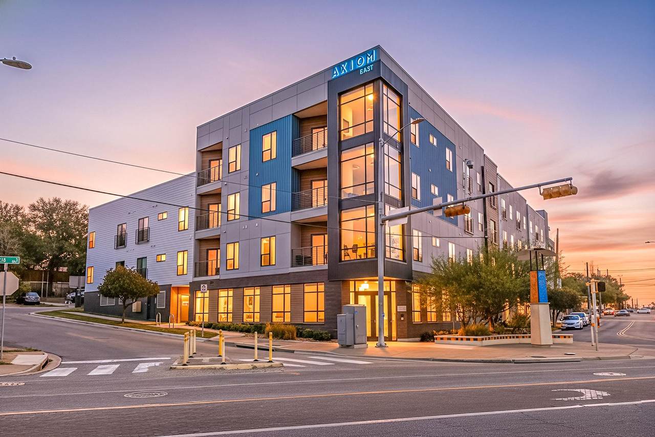 2220 Webberville Rd - Photo 1