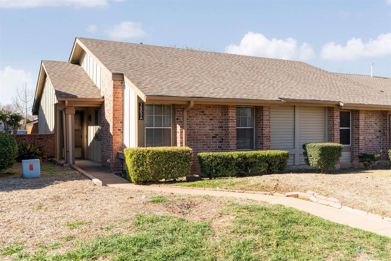 1503 Braker Ln - Photo 1