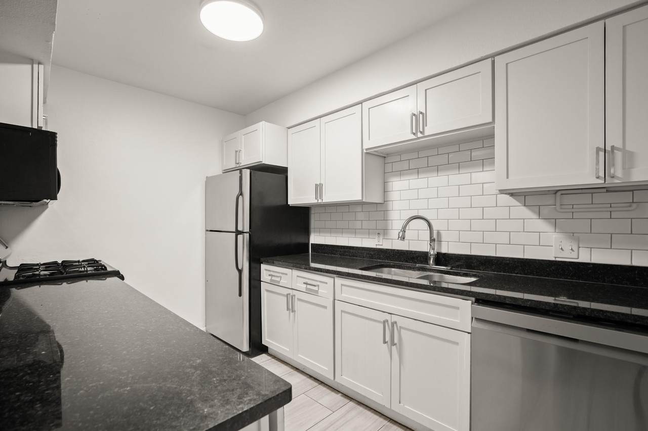 2020 Congress Ave - Photo 1