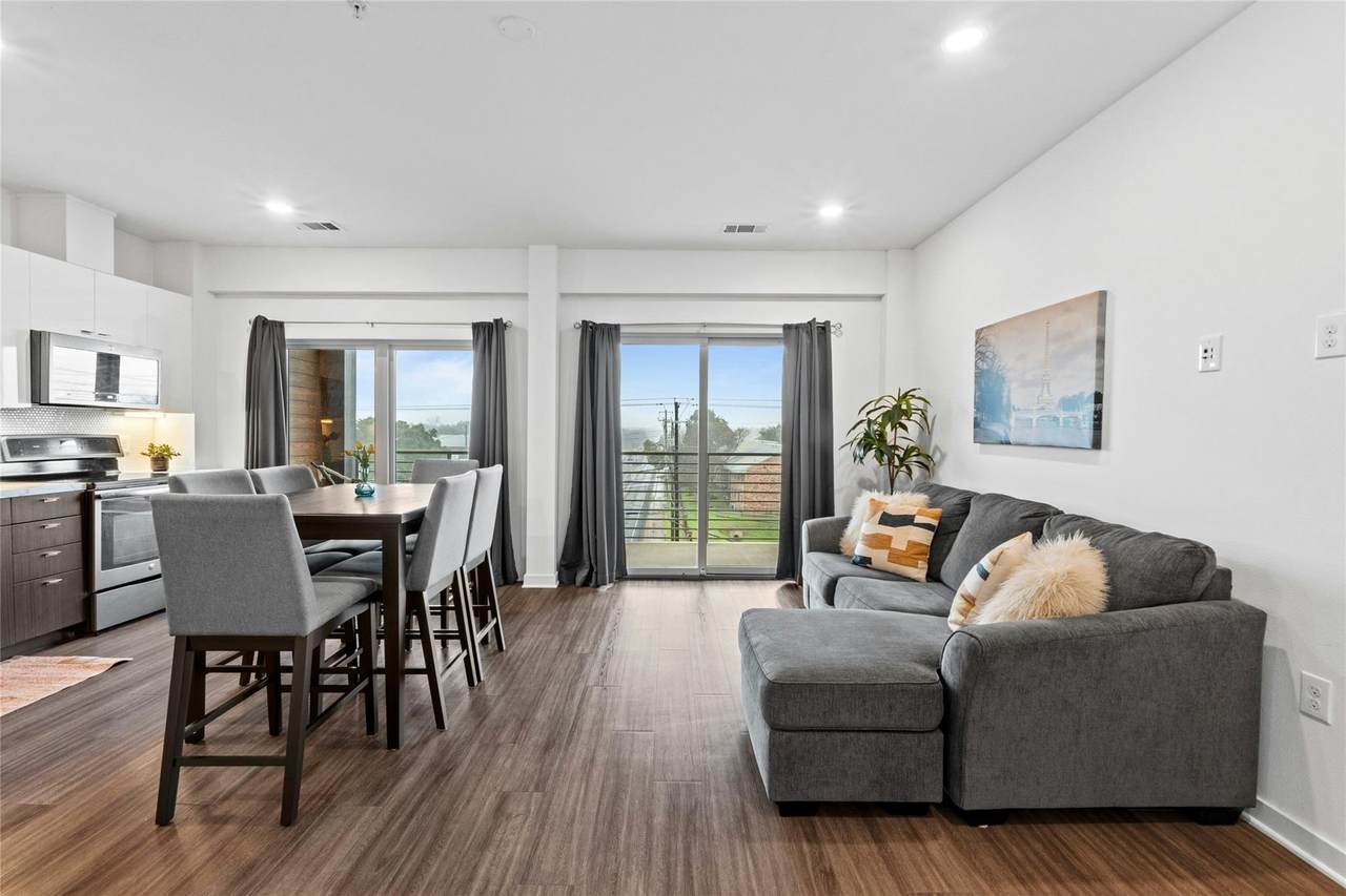 4361 Congress Ave - Photo 1