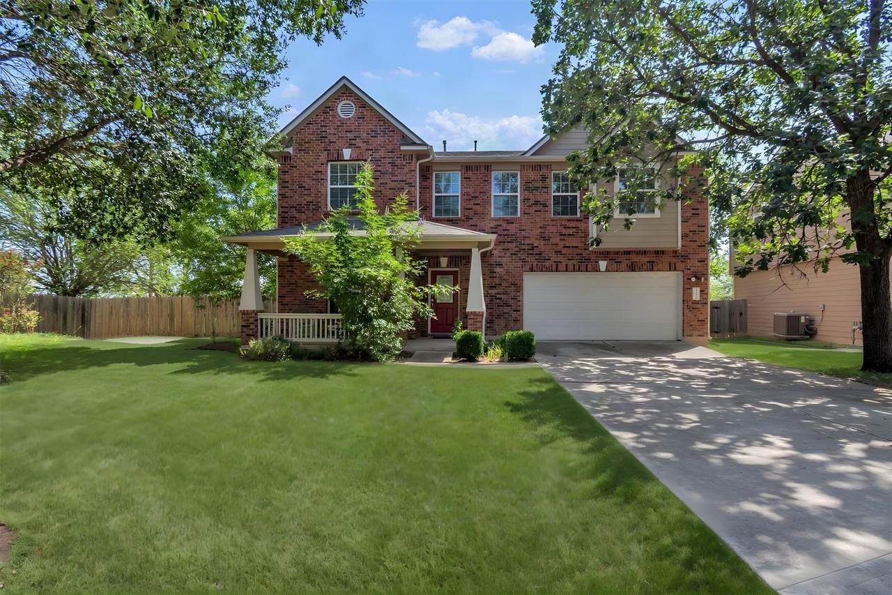 1353 Beechwood Dr - Photo 1
