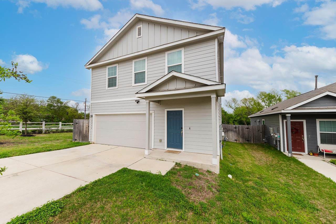 2204 Nightview Dr - Photo 1