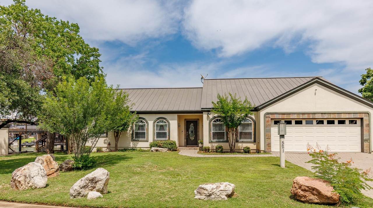 521 Lucy Ln - Photo 1