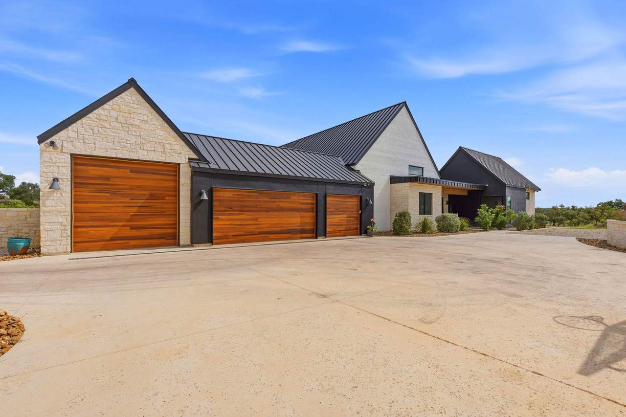 194 Placid Way - Photo 1