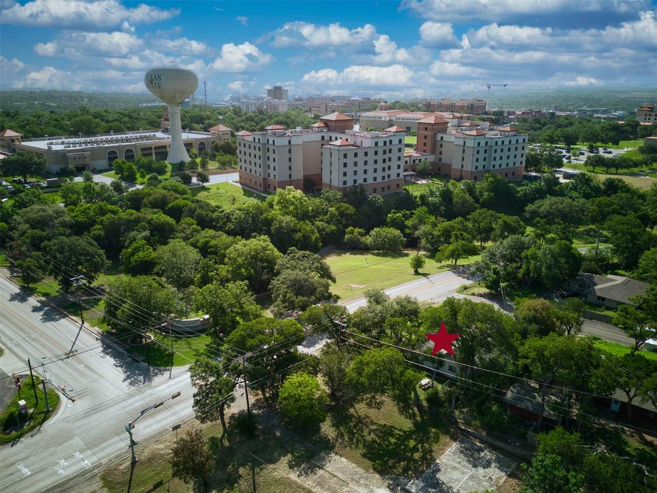 500 Park Pl - Photo 1