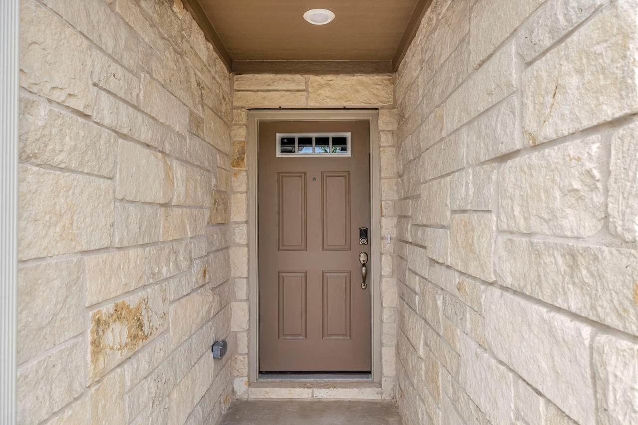 https://bt-photos.global.ssl.fastly.net/austin/1280_boomver_1_1582882-2.jpg