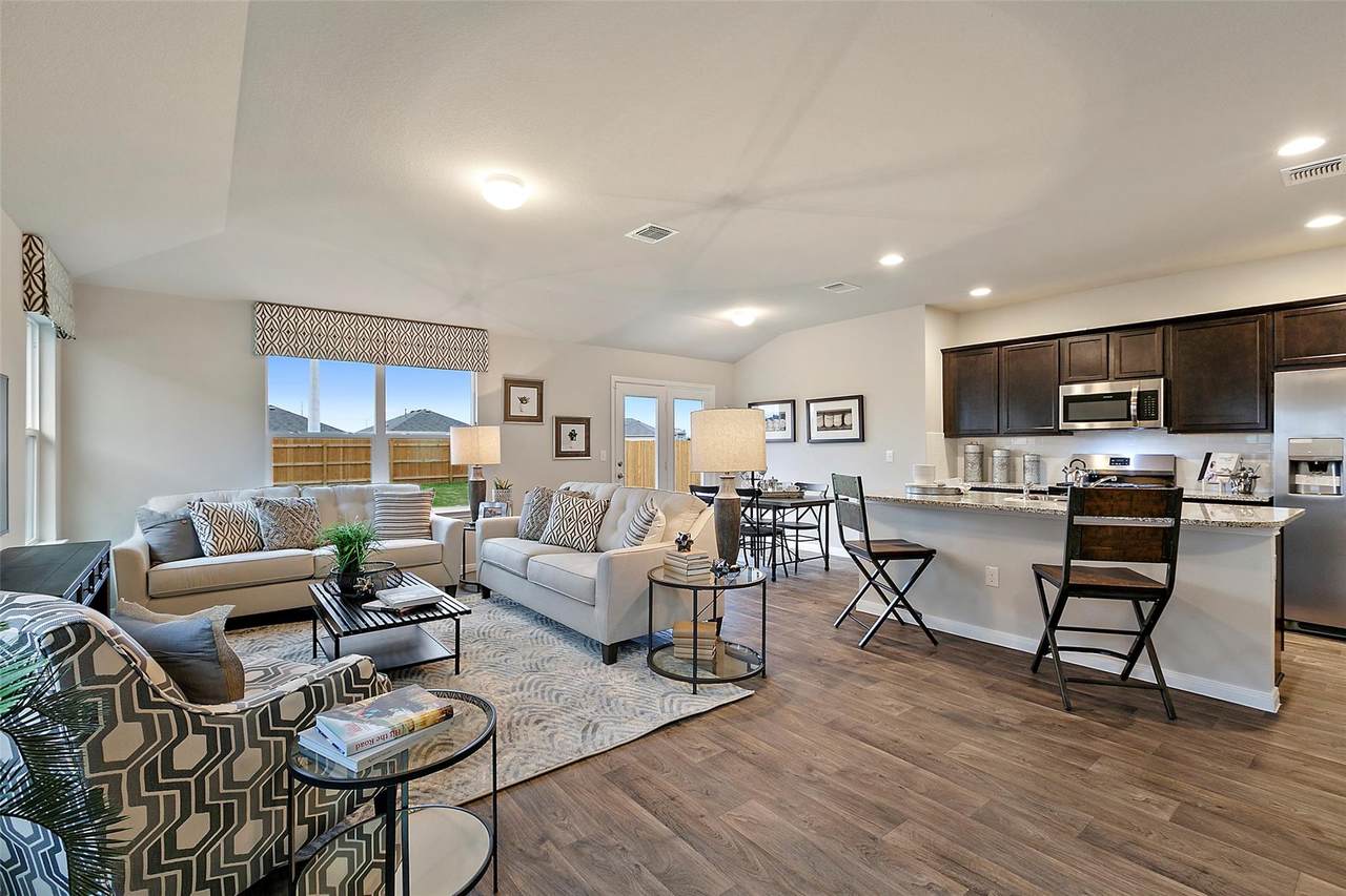 500 Cassandra Dr - Photo 1