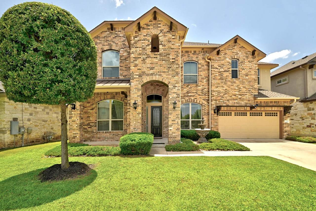 2237 Cactus Valley Dr - Photo 1