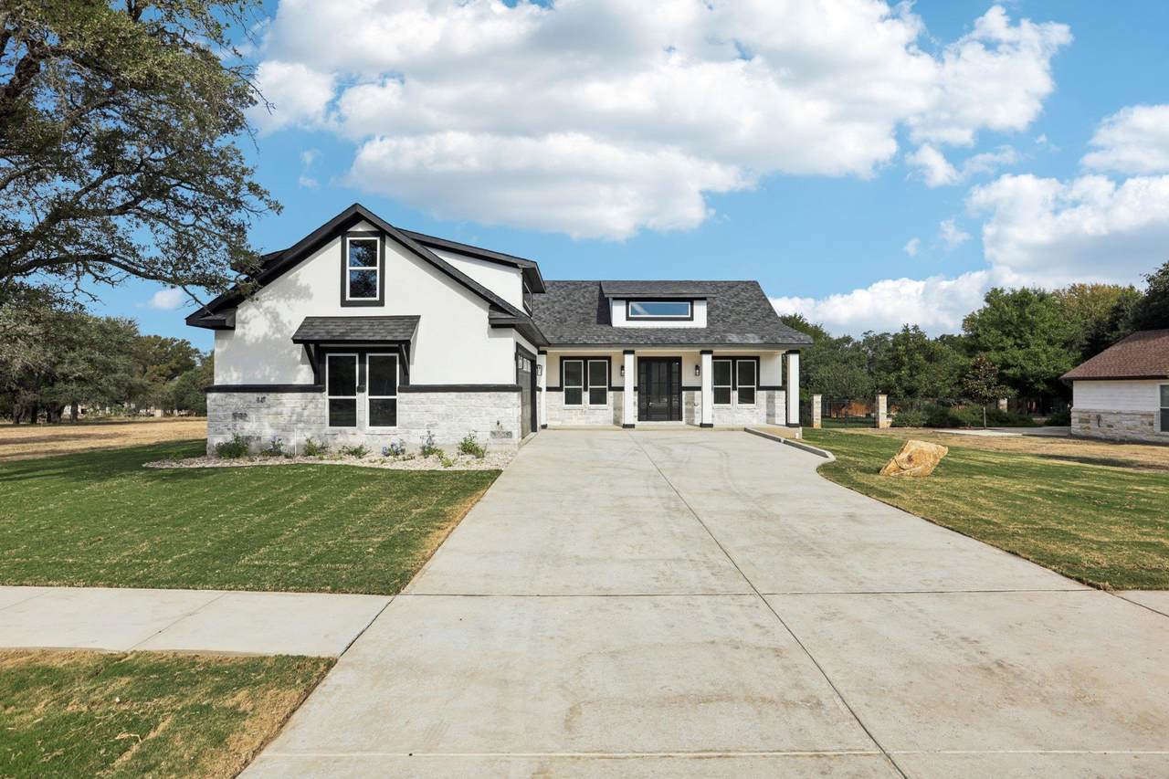 320 Yellow Ribbon Trl - Photo 1